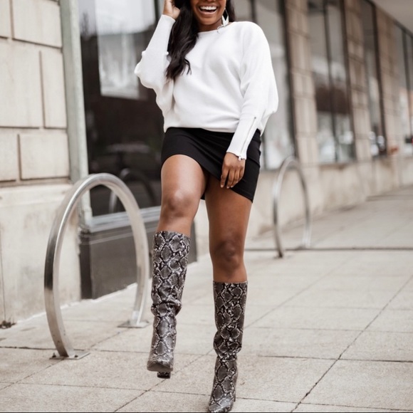 Steve Madden Shoes - Flash Sale!!!Steve Madden Triumph Knee High Boots